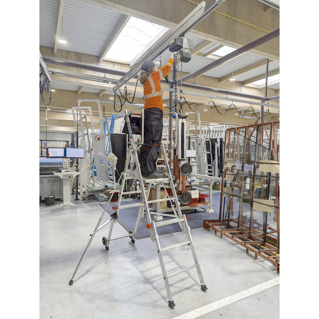 Plate-forme individuelle roulante  télescopique T-REX - 2