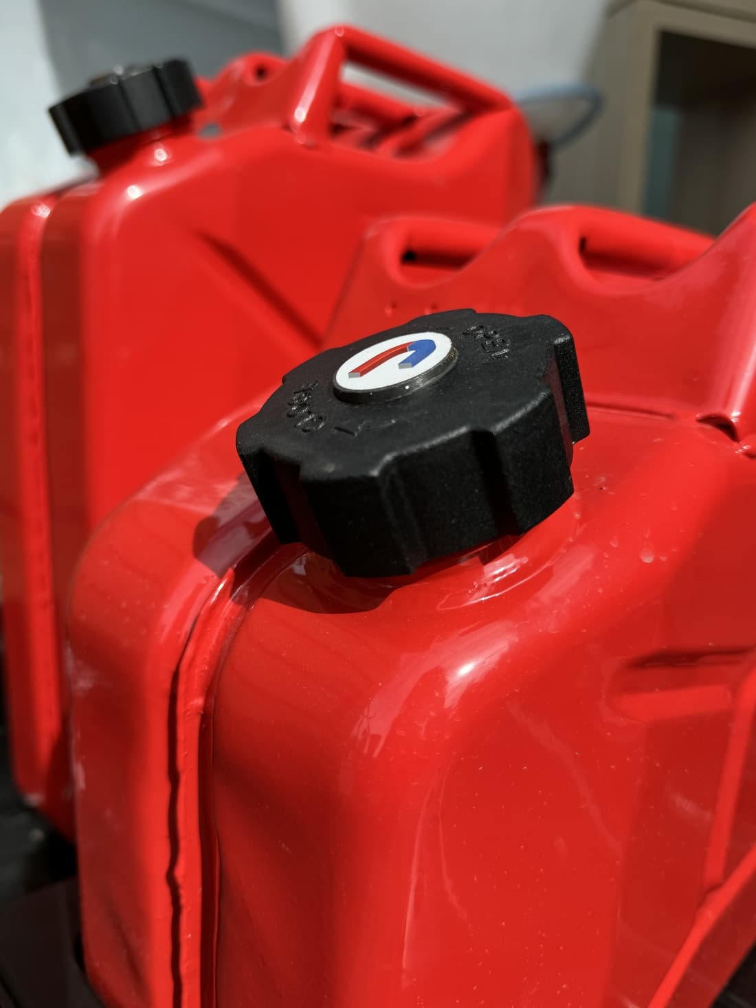 Jerricans à visser métalliques 20 L - 11