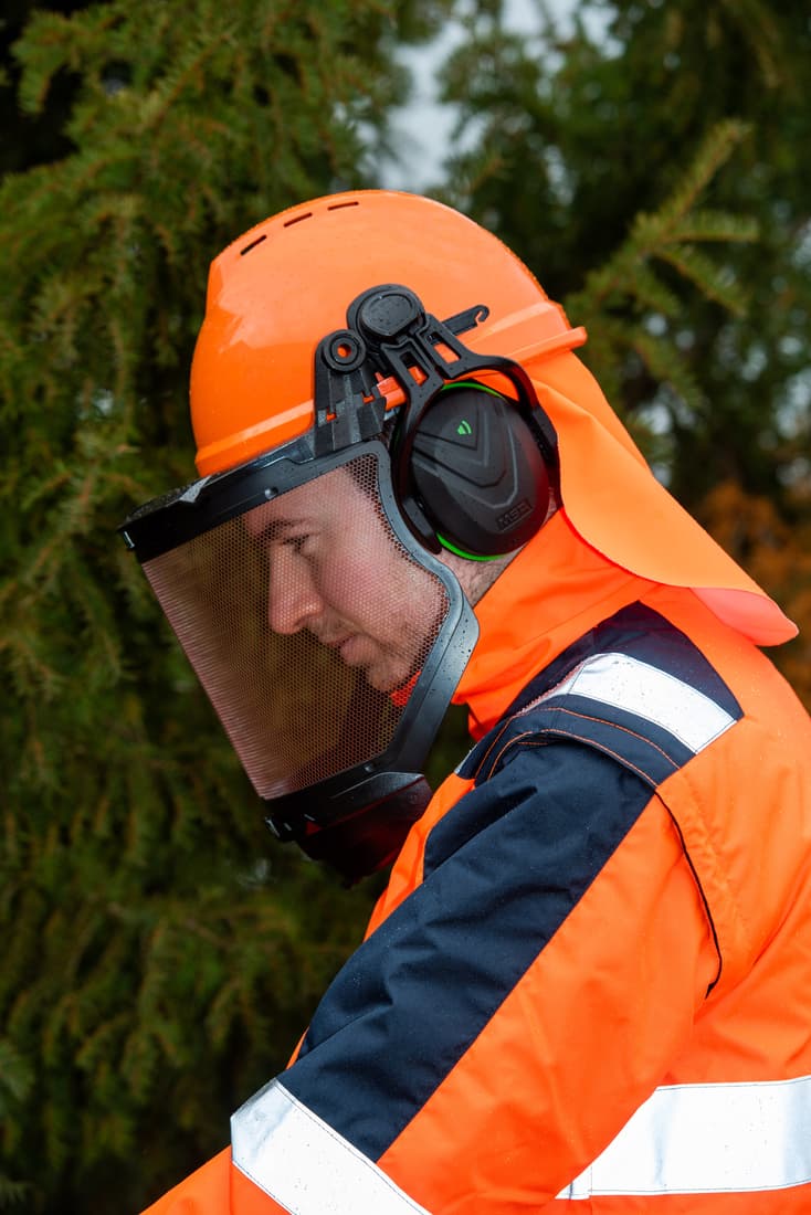 Casque forestier avec mentonière - 1